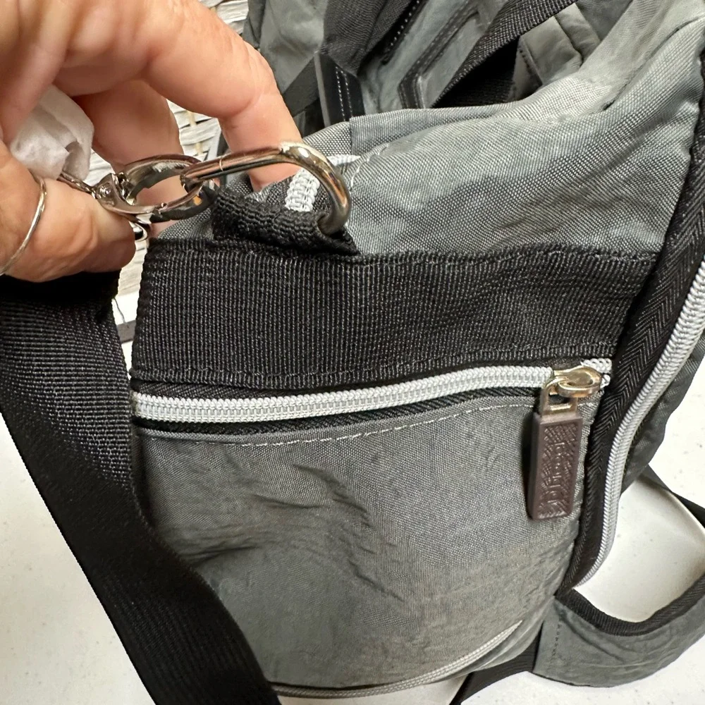 Biqggi gray zip sack like‎ new